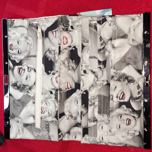 🍁$30 - Picture 2 of 2